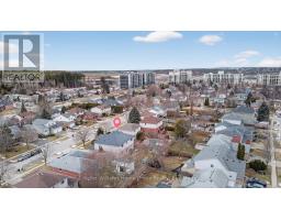 42 FRESHMEADOW WAY - 46