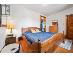 155 LANCASTER STREET E - 25