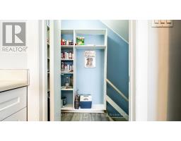 21 ST CHARLES PLACE - 25