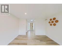 256 RIVERS BOULEVARD E - 14