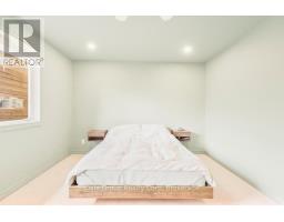 256 RIVERS BOULEVARD E - 18