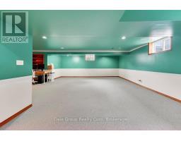 256 RIVERS BOULEVARD E - 29