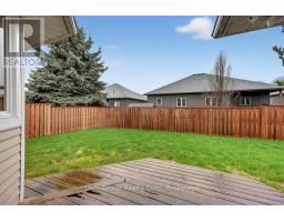 256 RIVERS BOULEVARD E - 33