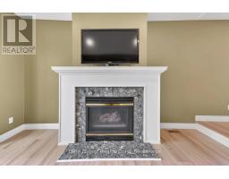 256 RIVERS BOULEVARD E - 4