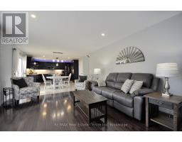 82 CURTIS STREET S - 17