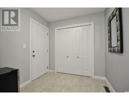 82 CURTIS STREET S - 20