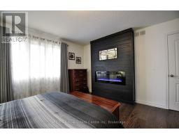 82 CURTIS STREET S - 24