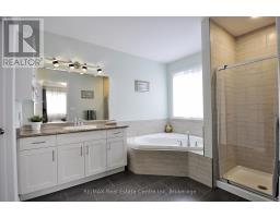 82 CURTIS STREET S - 26