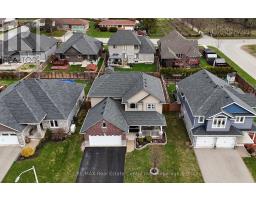 82 CURTIS STREET S - 3