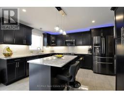 82 CURTIS STREET S - 7