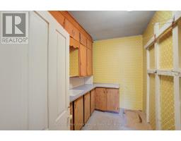 61 ST. JOHN STREET S - 15