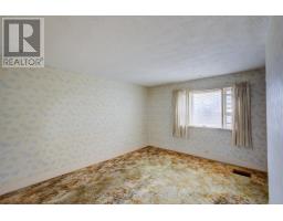 61 ST. JOHN STREET S - 16