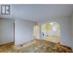 61 ST. JOHN STREET S - 18