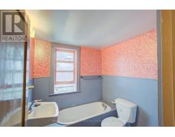 61 ST. JOHN STREET S - 26