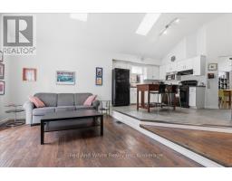 110 MILTON AVENUE W - 16