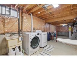 110 MILTON AVENUE W - 32