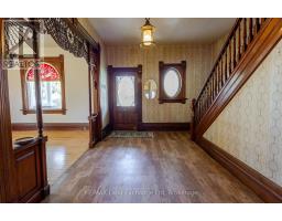 484 QUEEN STREET - 11