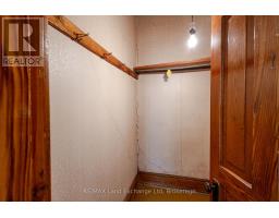 484 QUEEN STREET - 40