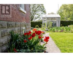 484 QUEEN STREET - 43