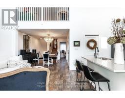 7 - 3192 VIVIAN LINE 37 LINE - 17