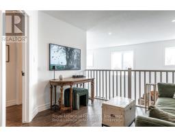 7 - 3192 VIVIAN LINE 37 LINE - 23