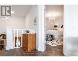 7 - 3192 VIVIAN LINE 37 LINE - 27