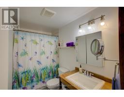 21 SOUTHVALE ROAD - 25