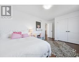 74 GELLERT DRIVE - 22