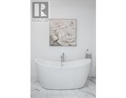 74 GELLERT DRIVE - 35