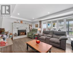 34 QUEEN AVENUE - 12