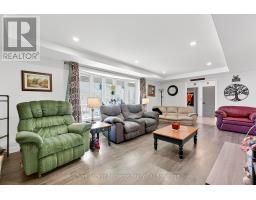 34 QUEEN AVENUE - 13