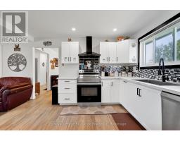 34 QUEEN AVENUE - 18