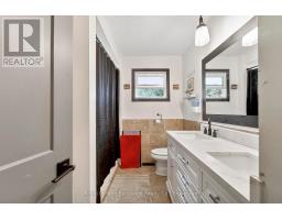34 QUEEN AVENUE - 24