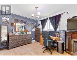 34 QUEEN AVENUE - 30