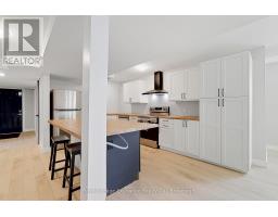 34 QUEEN AVENUE - 40