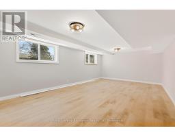 34 QUEEN AVENUE - 42