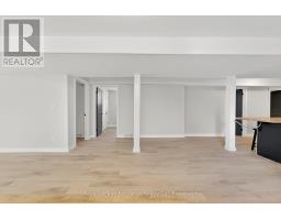 34 QUEEN AVENUE - 44