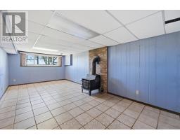 1233 5 HIGHWAY W - 24