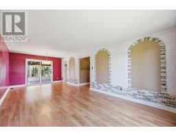 1233 5 HIGHWAY W - 9