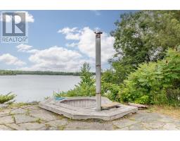 8 B686 DERBYSHIRE - 27
