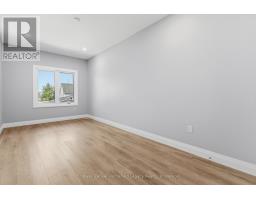 13 - 275 JAMES STREET S - 38