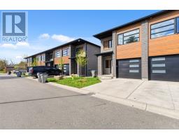 13 - 275 JAMES STREET S - 4