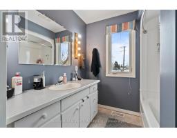 581 INKERMAN STREET E - 21