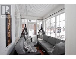 410 MAIN STREET W - 11