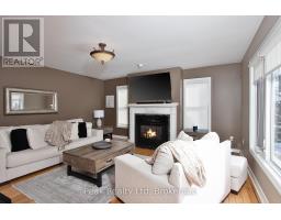 410 MAIN STREET W - 25