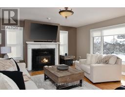410 MAIN STREET W - 26