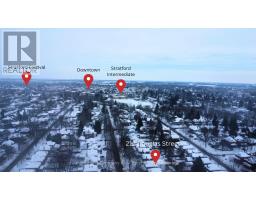 211 DOUGLAS STREET - 38