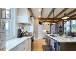 4640 LAKESHORE ROAD - 16