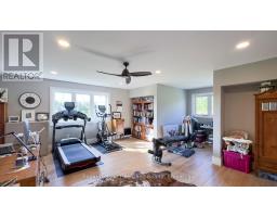 4640 LAKESHORE ROAD - 28