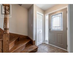 68 HILLVIEW DRIVE - 10